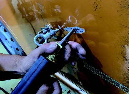 シボリ作業